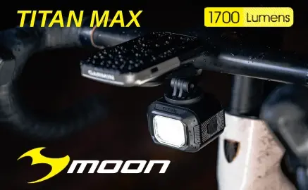 MOON TITAN