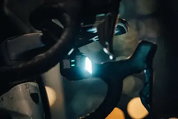 MOON TITAN MAX 1700 LÜMEN USB ÖN FAR - 9